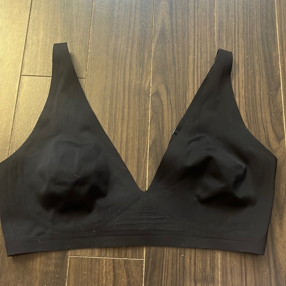 Splendid Plunge Bra - Size M Black